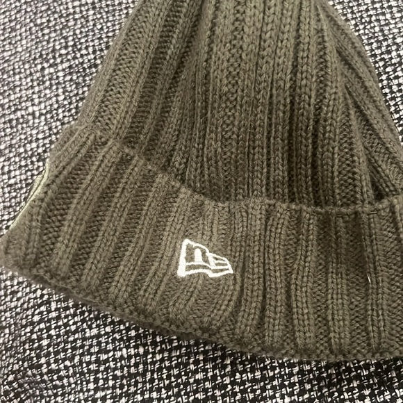 Seahawks Salute To Service Beanie - Picture 4 of 5
